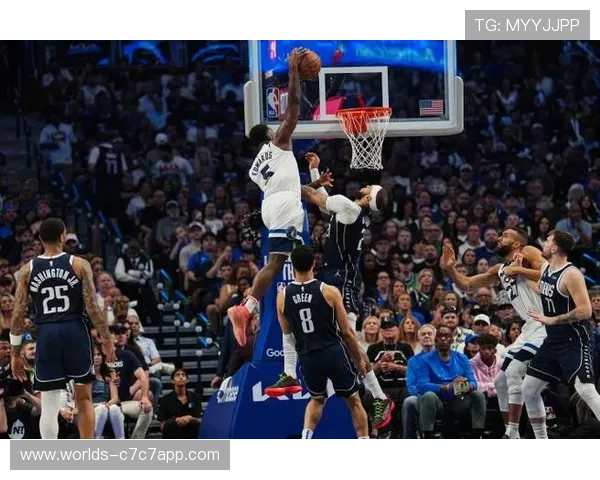 爱德华兹隔扣卢尼，森林狼攻防转换压制勇士