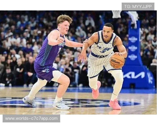 黄蜂主场爆冷胜马刺，塞克斯顿三分5中5成奇兵